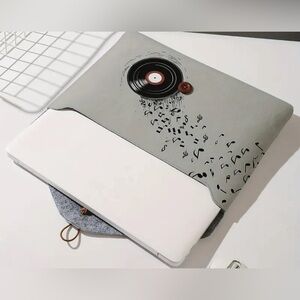 BRAND NEW Elegant Light laptop sleeve case pouch New ✨🔥🔥🔥 music lover